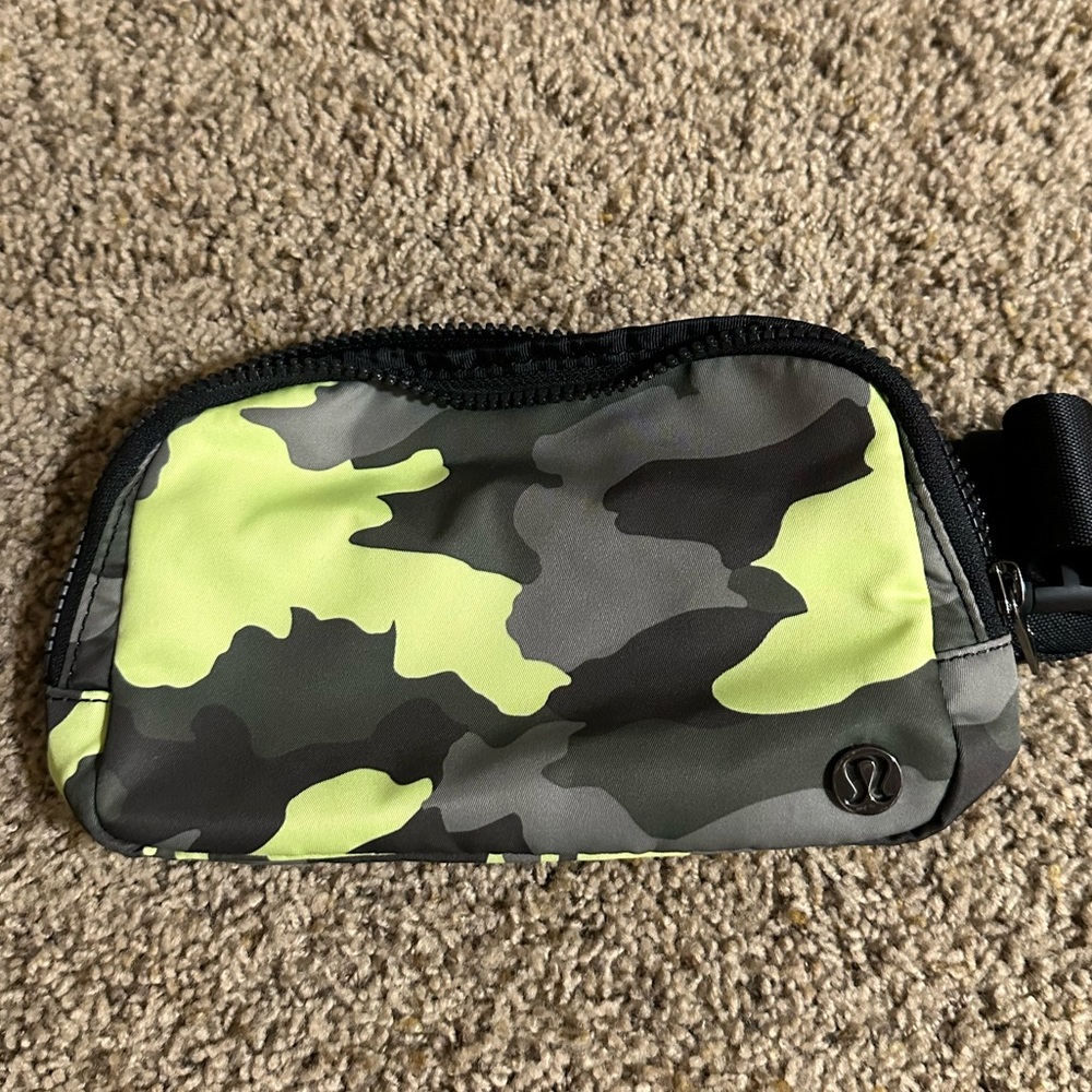 Lululemon camo belt bag